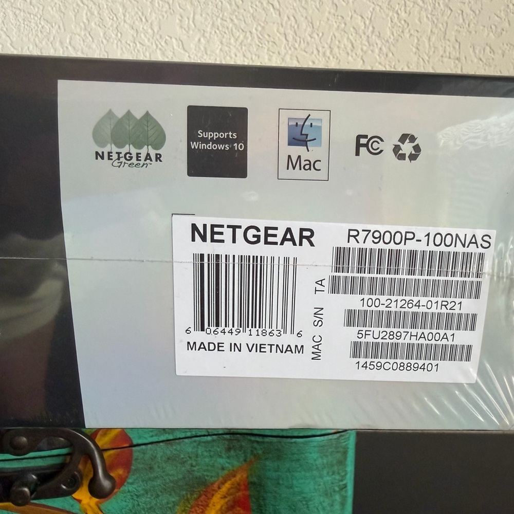 NETGEAR Nighthawk X6S AC3000 Tri-Band WiFi Router - Black and Gray NWOT - Picture 4 of 7
